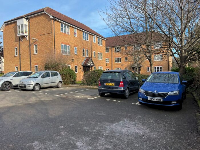 1 Bedroom Flat To Rent In Elmore Close, Alperton, Wembley, HA0
