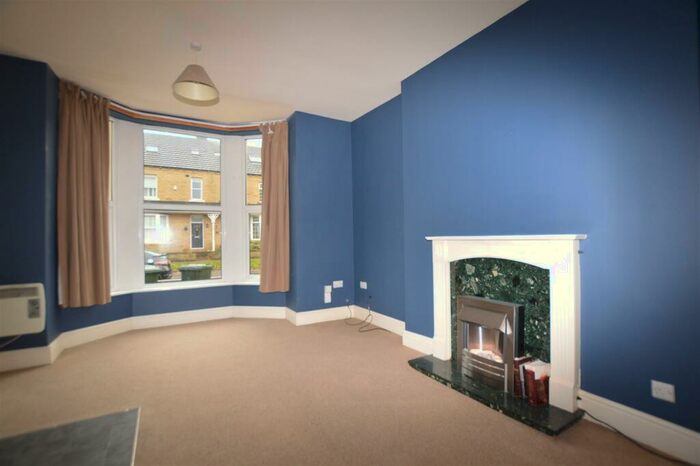 1 Bedroom Apartment To Rent In The Grove, Idle, Bradford, BD10