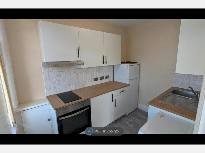 1 Bedroom Flat To Rent In Cocker Street, Blackpool, FY1
