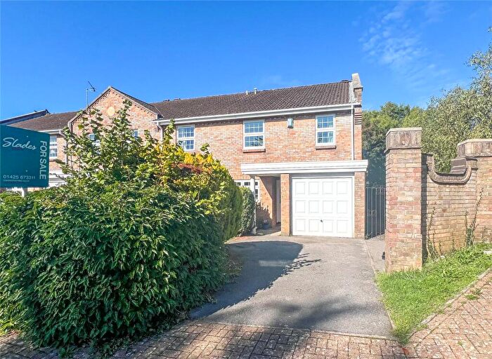4 Bedroom Terraced House For Sale In St. Georges Drive, Bransgore, Christchurch, Dorset, BH23