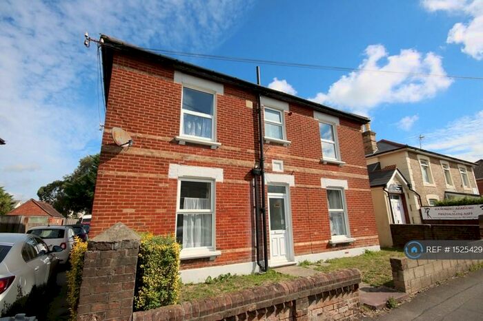 6 Bedroom Detached House To Rent In Wycliffe Road, Bournemouth, BH9