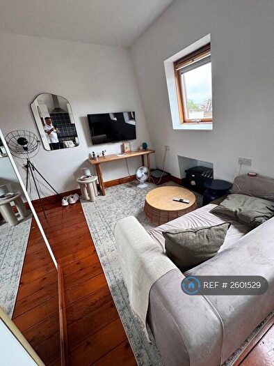 1 Bedroom Flat To Rent In Parkway, London, NW1