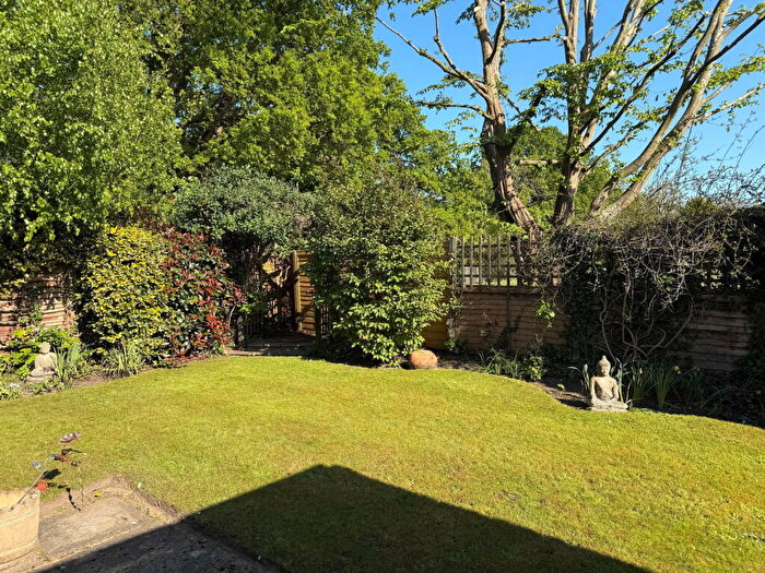 2 Bedroom Detached House For Sale In West Horsley, KT24