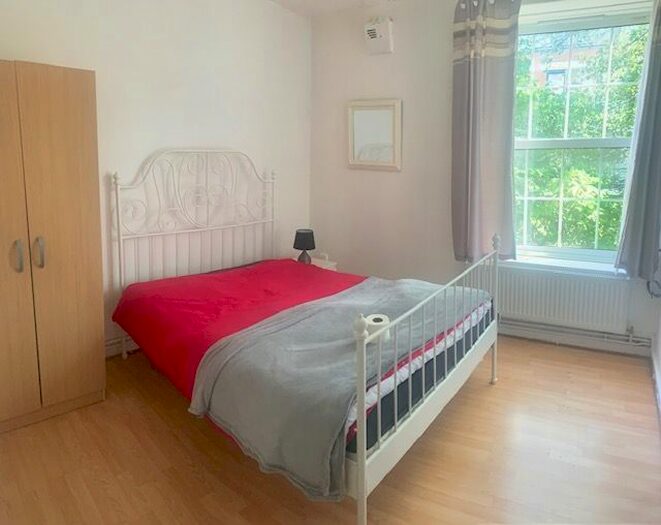 3 Bedroom Flat To Rent In Chicksand Street, Brick Lane/Aldgate East, E1