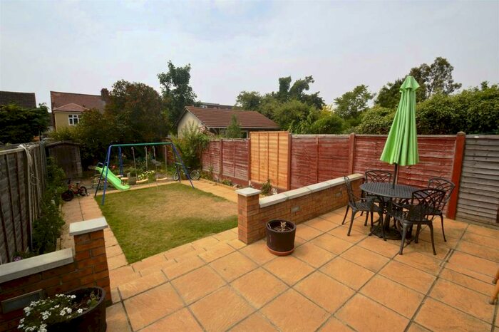 4 Bedroom Terraced House To Rent In Windermere Gardens, Redbridge, IG4