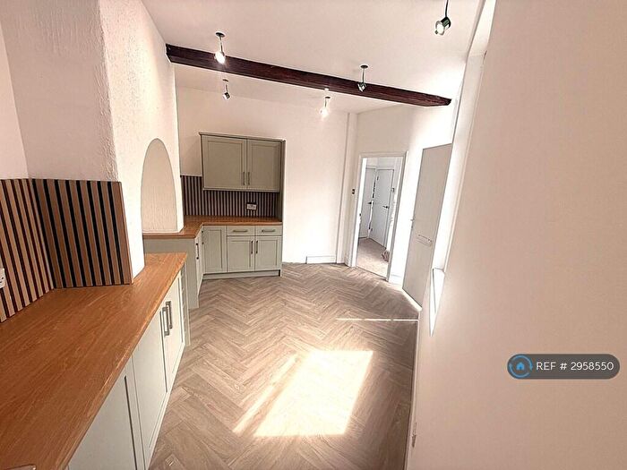 2 Bedroom End Of Terrace House To Rent In Lonsdale Road, Sheffield, S6