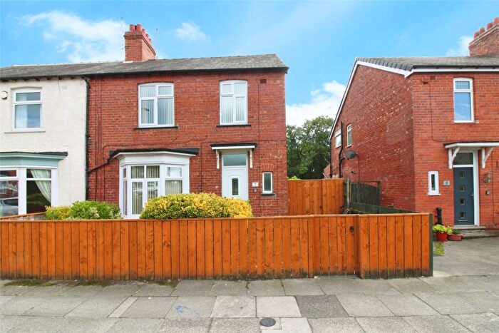 3 Bedroom Semi-Detached House For Sale In Deneside Road, Darlington, DL3
