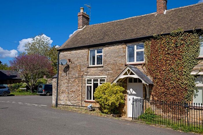 3 Bedroom Semi-Detached House To Rent In Queen Street, Farthinghoe, Brackley, Northamptonshire, NN13