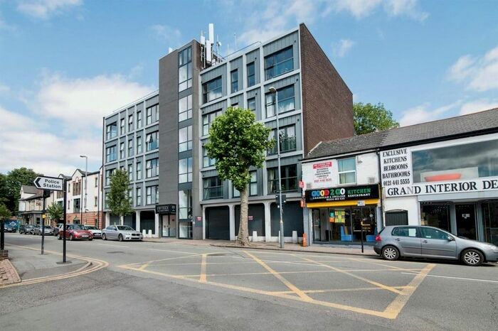 2 Bedroom Flat To Rent In High Street, Kings Heath, Birmingham, B14