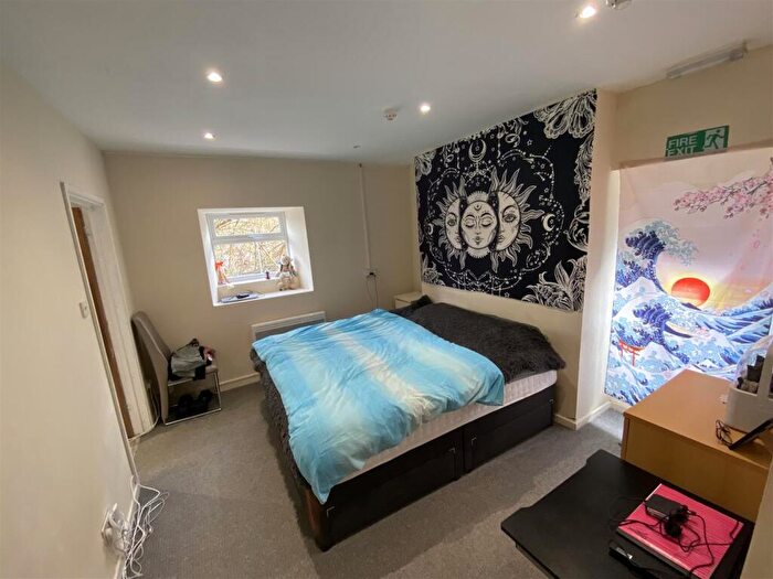 1 Bedroom Flat To Rent In Wood Road, Treforest, CF37