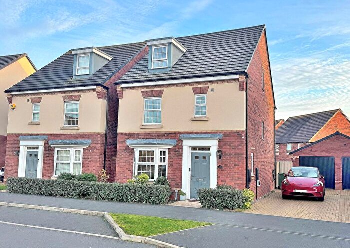 4 Bedroom Detached House For Sale In Fabius Drive, Fairfields, MK11