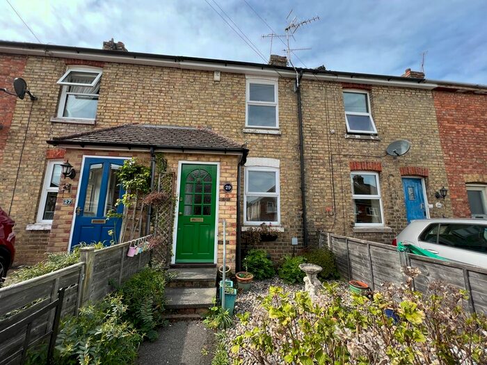 2 Bedroom Cottage To Rent In Grove Road, Sevenoaks, TN14