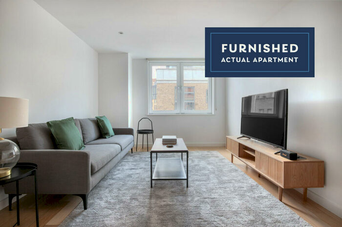 2 Bedroom Apartment To Rent In Britannia Walk, London, , Uk, N1