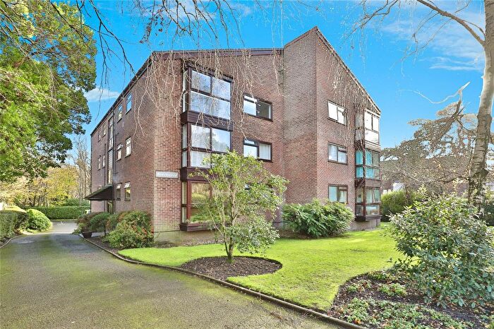 2 Bedroom Flat For Sale In Dean Park Road, Bournemouth, Dorset, BH1