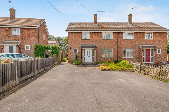 3 Bedroom Semi-Detached House For Sale In Cobfields, Chart Sutton, Maidstone, ME17