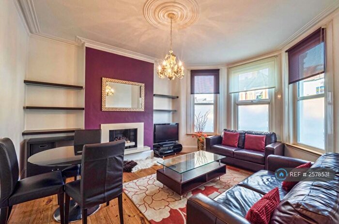 2 Bedroom Flat To Rent In Albert Road, London, N22