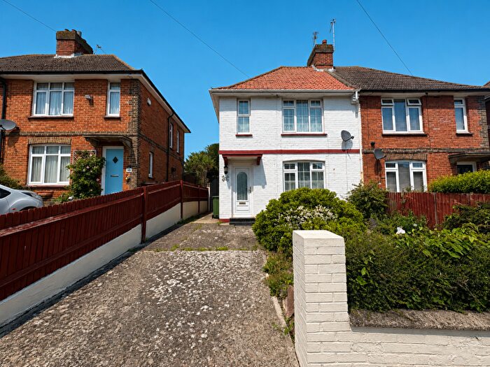 2 Bedroom Property To Rent In Beechy Avenue, Eastbourne, BN20