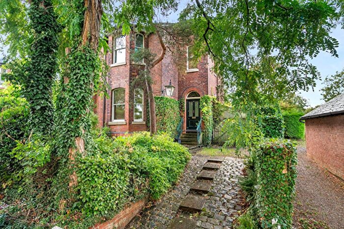 4 Bedroom End Of Terrace House For Sale In Leegate Road, Heaton Moor, Stockport, SK4