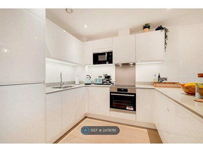 2 Bedroom Flat To Rent In Cambridge Road, Barking, IG11