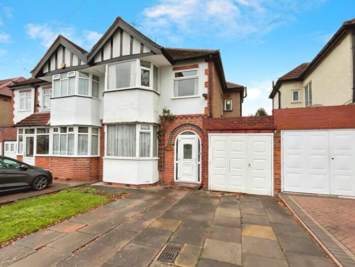 3 Bedroom Semi Detached House For Sale In Knipersley Road, Sutton Coldfield, B73