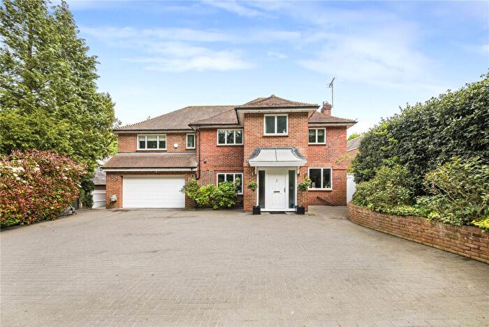 5 Bedroom Detached House For Sale In Commonside, Keston, BR2