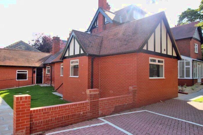 18 Bedroom Block Of Apartments For Sale In The Lodge, Abbey Road, Grimsby, DN32