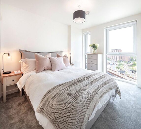 2 Bedroom Flat To Rent In The Slate Yard, Stanley Street, M3