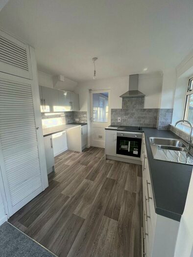 3 Bedroom Detached House To Rent In Littlemoor Avenue, Bournemouth, Dorset, BH11