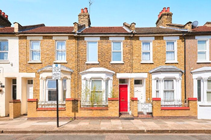 2 Bedroom Terraced House For Sale In Glenavon Road, London, E15
