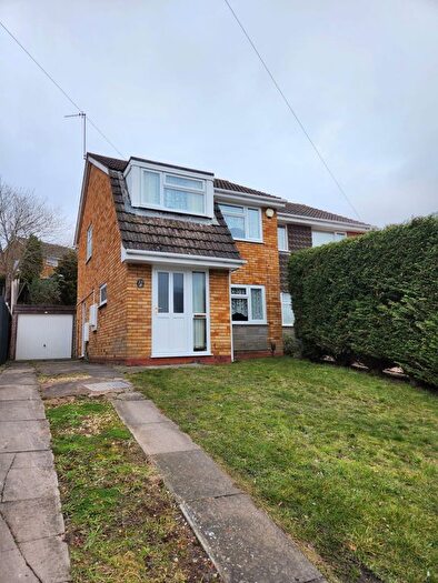 3 Bedroom Semi-Detached House To Rent In Stockwell Avenue, Brierley Hill, West Midlands, DY5