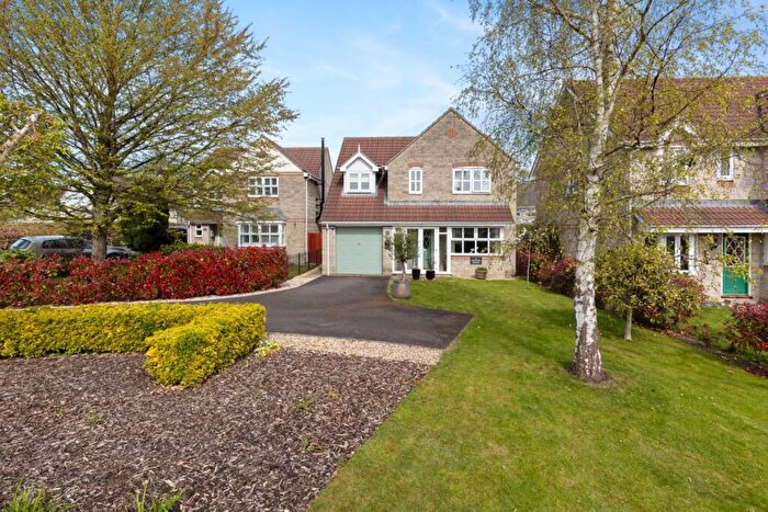 4 Bedroom Detached House For Sale In Grangefields, Street, BA16