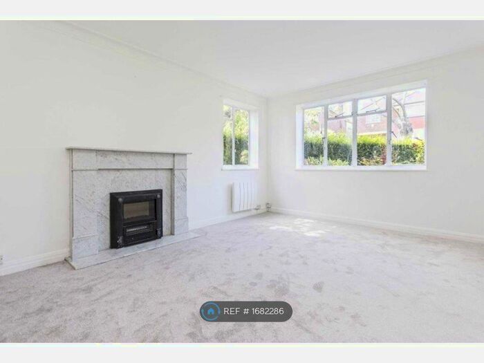 2 Bedroom Flat To Rent In The Ridings, London, W5