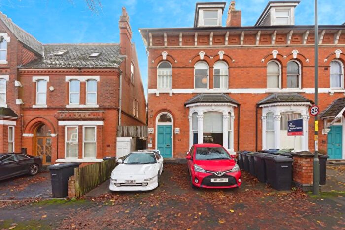 1 Bedroom Flat For Sale In Greenhill Road, Birmingham, West Midlands, B13