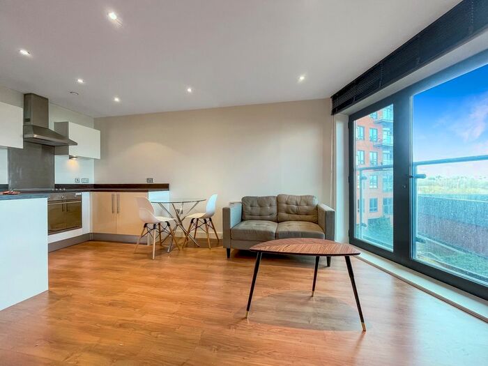 1 Bedroom Flat To Rent In Montague, Gotts Road, Leeds City Centre, LS12