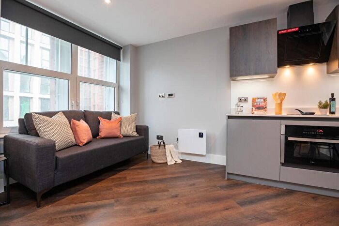 Studio To Rent In Princess Street, Manchester, Greater Manchester, M1