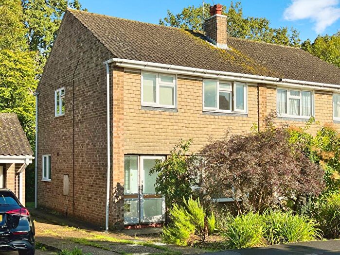 3 Bedroom Semi-Detached House For Sale In Magnolia Way, Brentwood, CM15