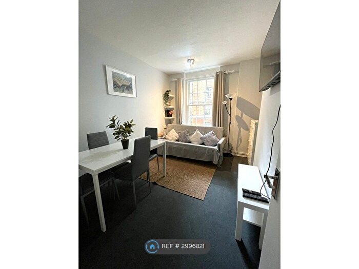 3 Bedroom Flat To Rent In Skipwith Buildings, London, EC1N