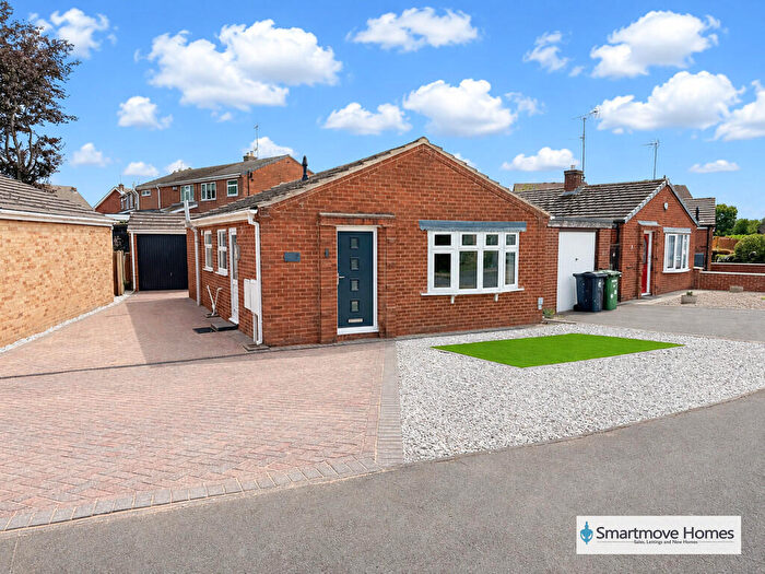 2 Bedroom Detached Bungalow For Sale In Charnwood Drive, Ripley, DE5