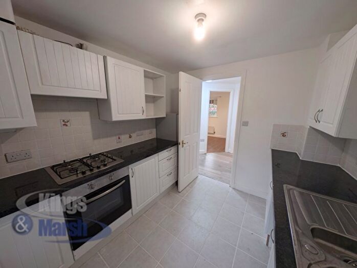 2 Bedroom Flat To Rent In Greenhaven Drive, West Thamesmead, London, SE28