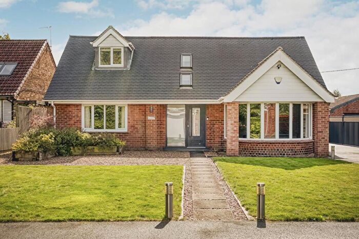 4 Bedroom Detached House For Sale In Lime Lane, Oakwood, Derby, DE21