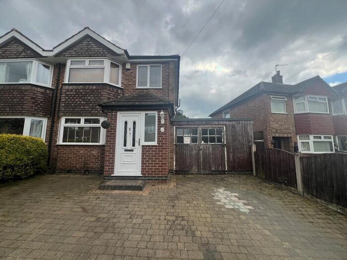 3 Bedroom Semi-Detached House To Rent In Burnside Drive, Spondon, DE21