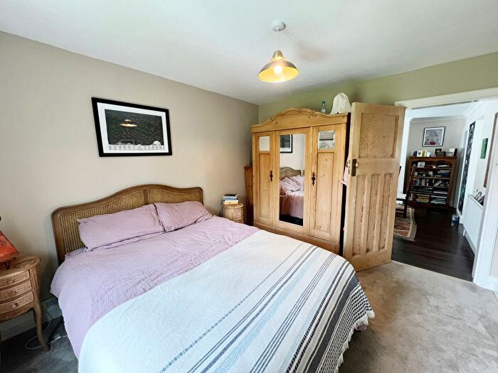 2 Bedroom Flat To Rent In Cavell Road, Oxford, Oxfordshire, OX4
