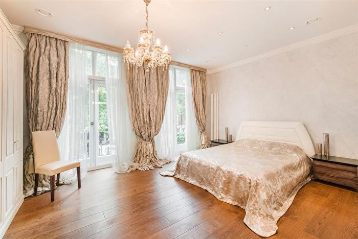 4 Bedroom Detached House To Rent In Marloes Road, Kensington, London, W8