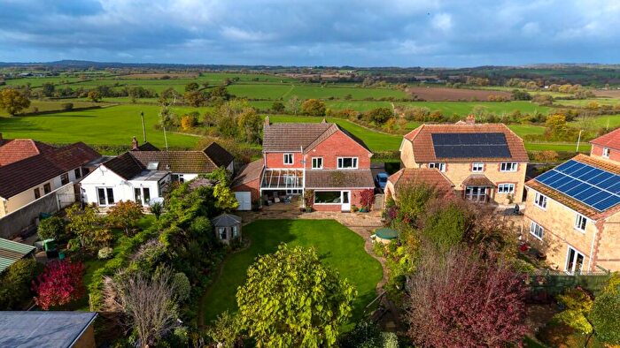 5 Bedroom Detached House For Sale In Marston Lane, Frome, BA11