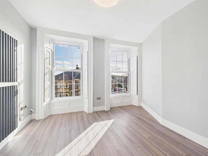 2 Bedroom Flat To Rent In Claremont Road, Bishopston, Bristol, BS7