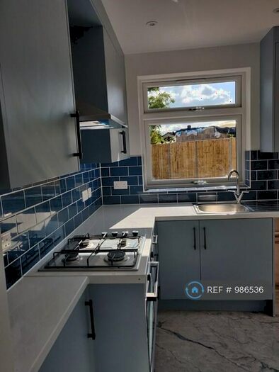 3 Bedroom Semi-Detached House To Rent In Marlborough Road, Slough, SL3