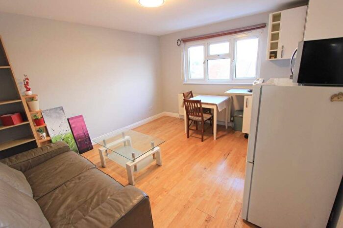 1 Bedroom Leisure/hospitality To Rent In Tottenhall Road, London, N13