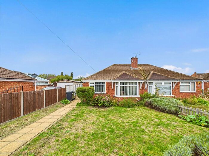 2 Bedroom Bungalow For Sale In Flower Way, Longlevens, Gloucester, Gloucestershire, GL2