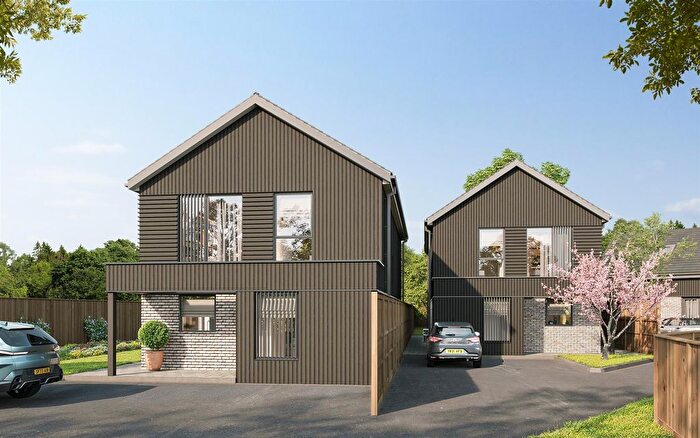 4 Bedroom Detached House For Sale In Orchard Drive, Tonbridge, TN10