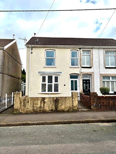 3 Bedroom Property For Sale In Woodland Road, Crynant, Neath, Neath Port Talbot., SA10